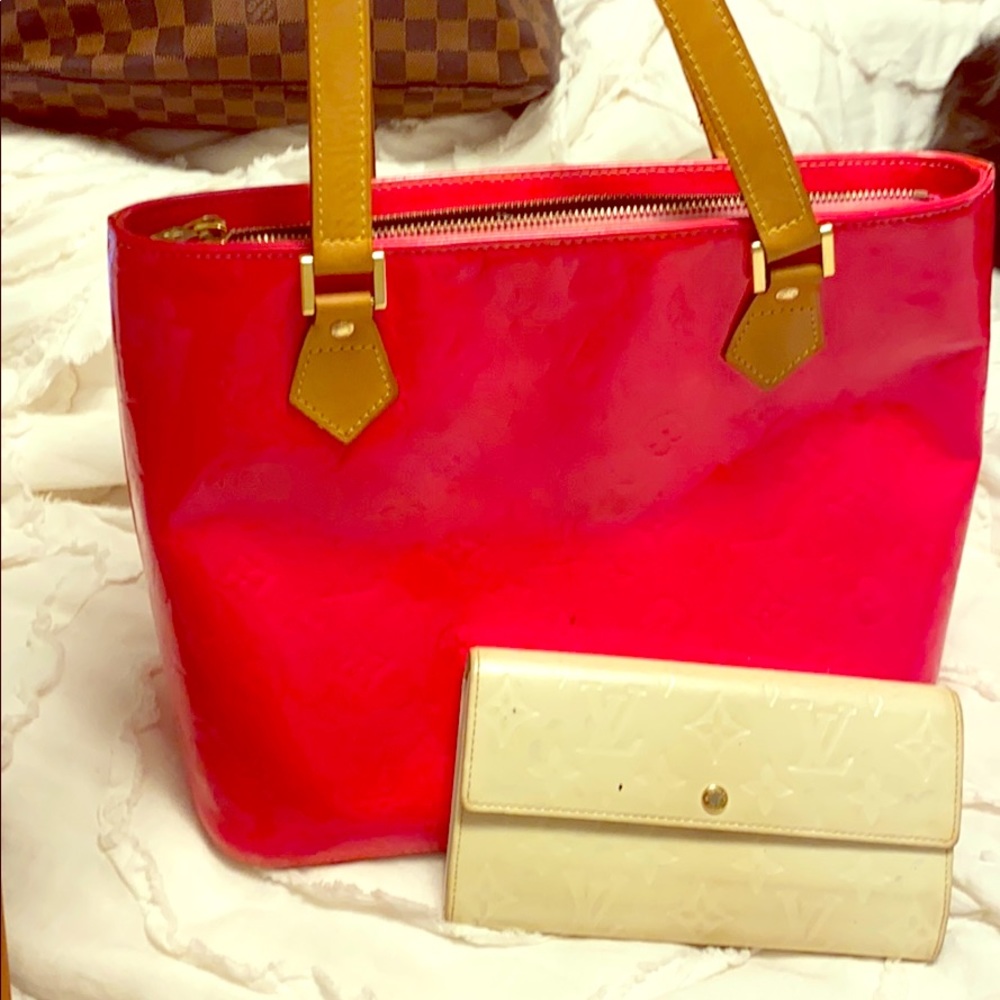 Authentic Louis Vuitton Vernis and Wallet